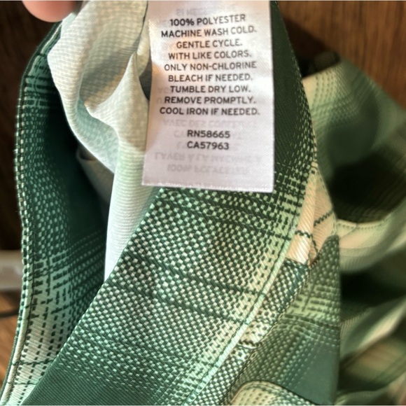 NWT Abound Pleated Mini Skirt in Green Plaid, size Large - Picture 5 of 6